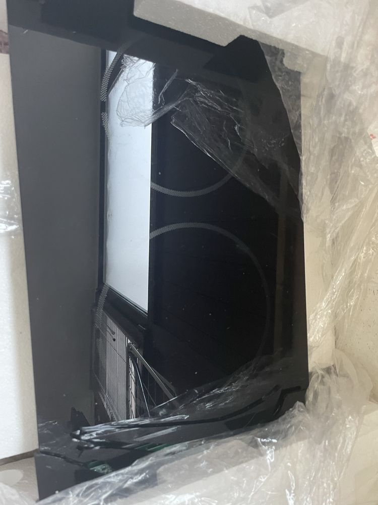 ЗА ЧАСТИ: нов двоен керамичен котлон Gorenje LCT321