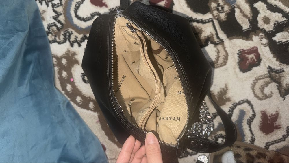 Сумка сатамын,таза кожа. Жаңа.