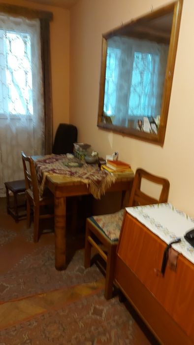 Apartament cu 4 camere de vânzare