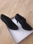 Vand botine in stare buna