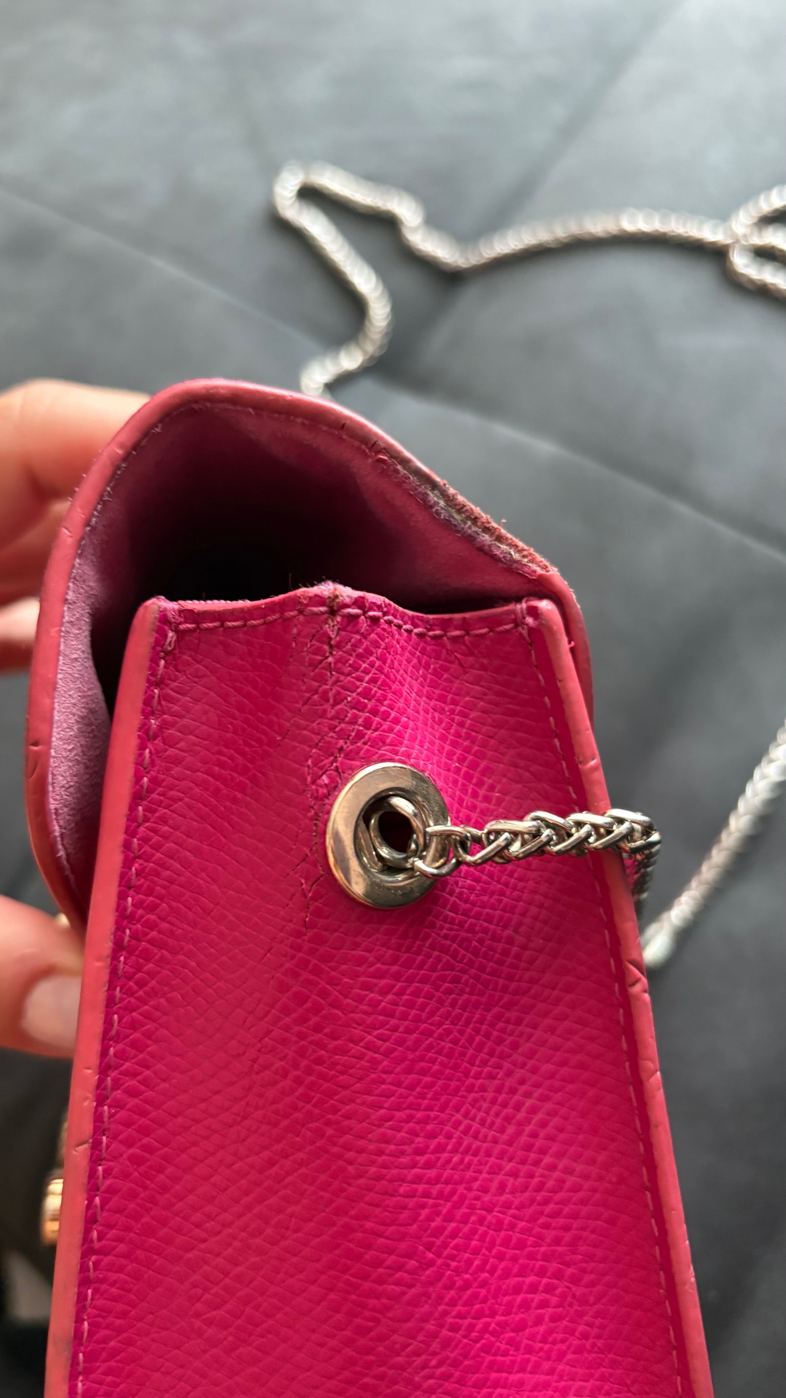 Чанта Furla със забележки