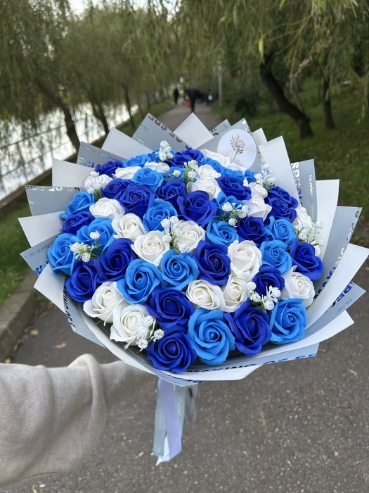 Buchet 61 trandafiri de sapun