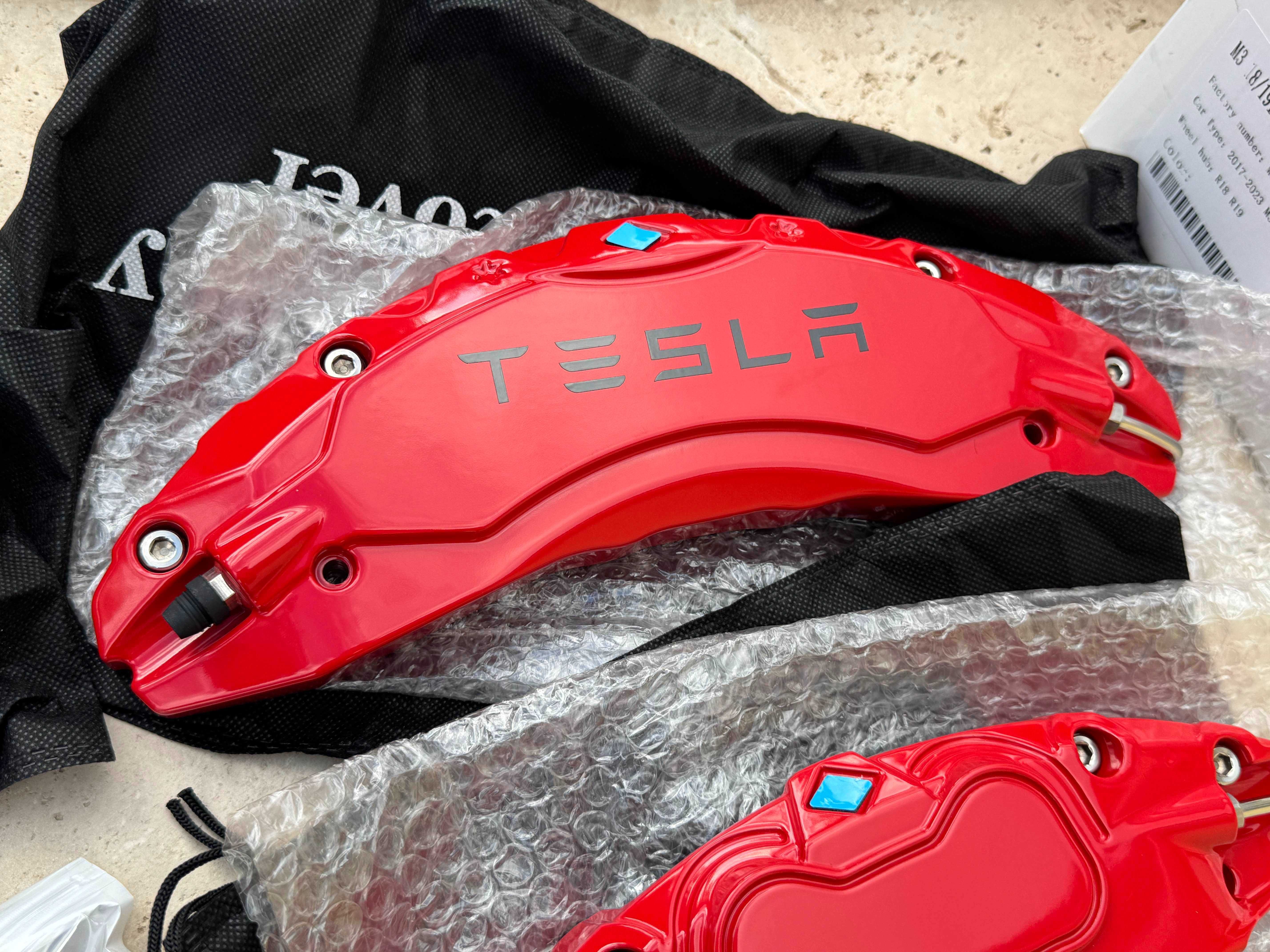 Капаци Performance Спирачни Апарати Tesla Model 3/Model Y Тесла