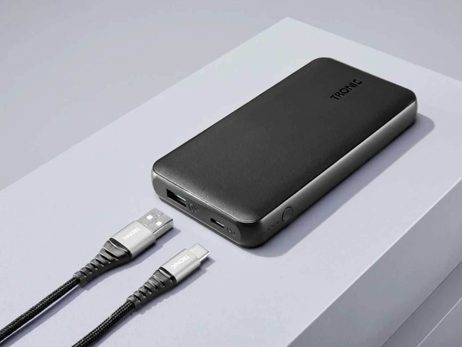 Baterie externa, Powerbank 10000 mAh NOU, sigilat realizat in Germania