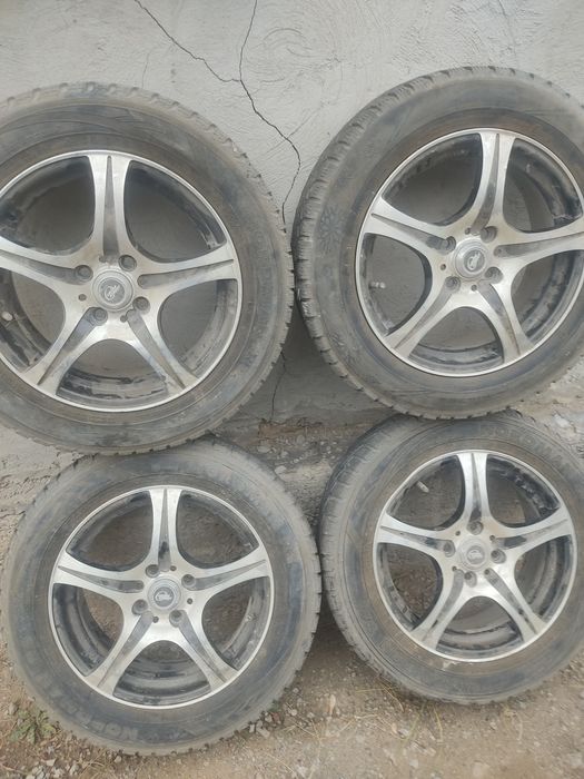 продается всесезонная шины