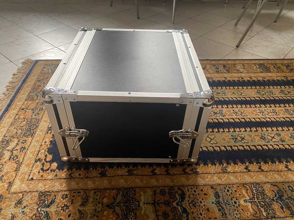 Soundcraft Ui16, The t.amp E-800, Flyht Pro Rack 5U Eco II Compact 23