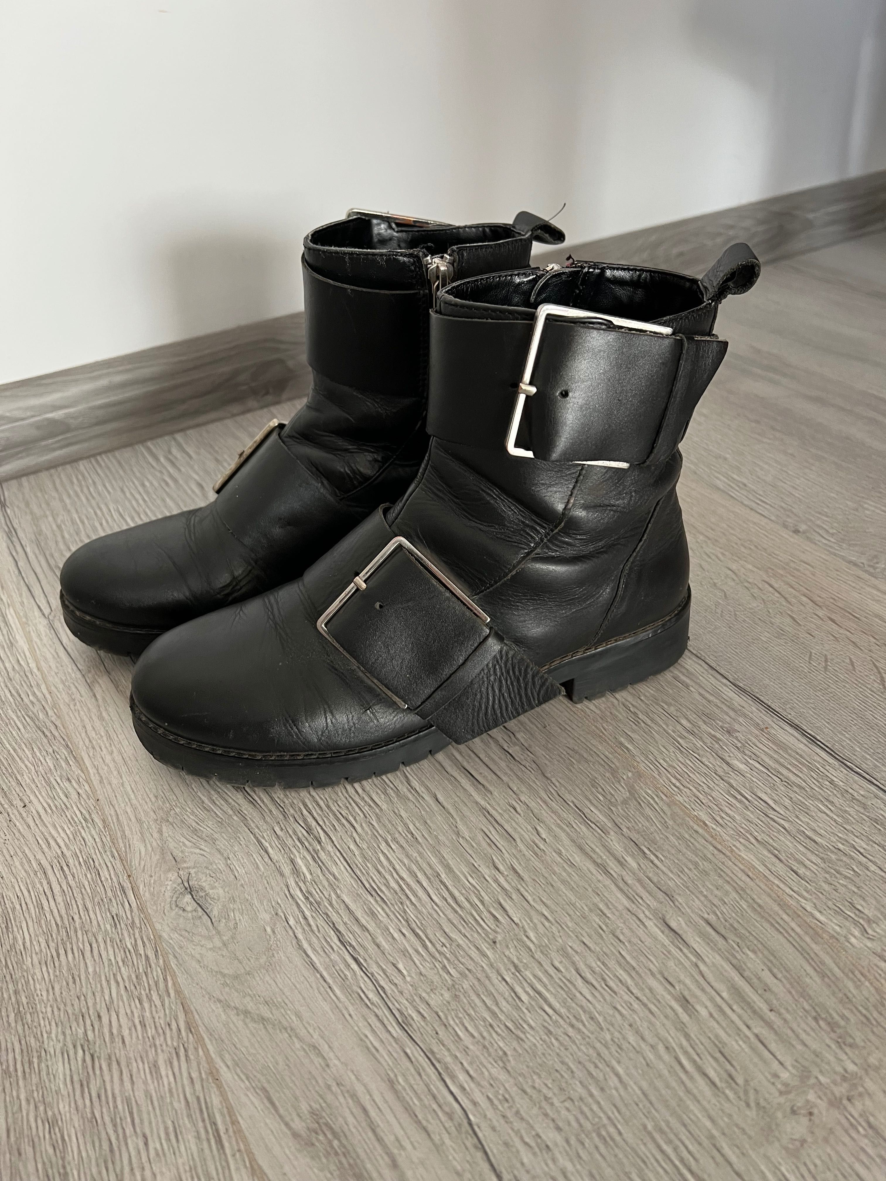 Дамски боти Stradivarius (37)