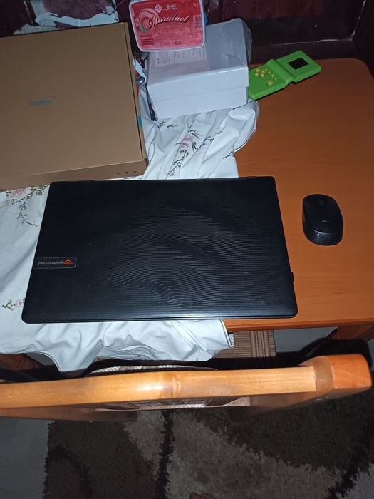 Vând laptop in stare foarte buna