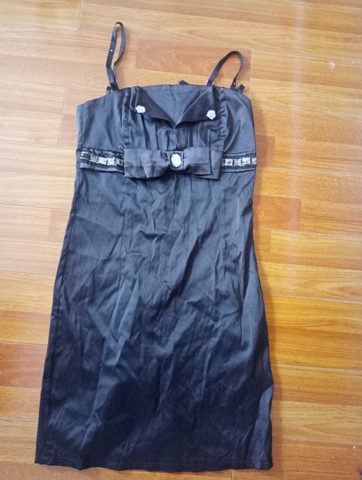 Rochie neagra eleganta