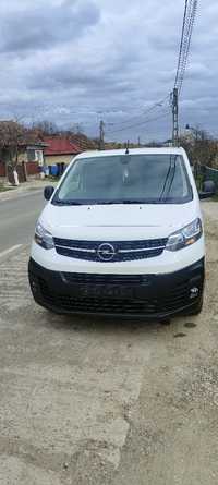 VAND URGENT ! Opel Vivaro, an fabricație 2020, modelul lung.