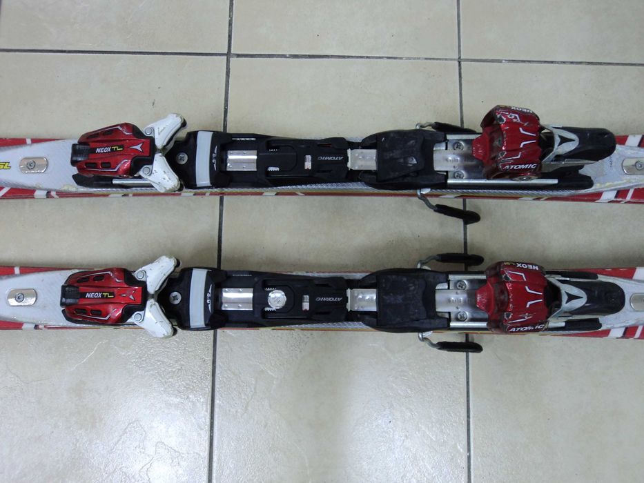 Не новые лыжи ATOMIC м-ль RACE SL Titanium 157 см с кр ATOMIC NEOXTL12