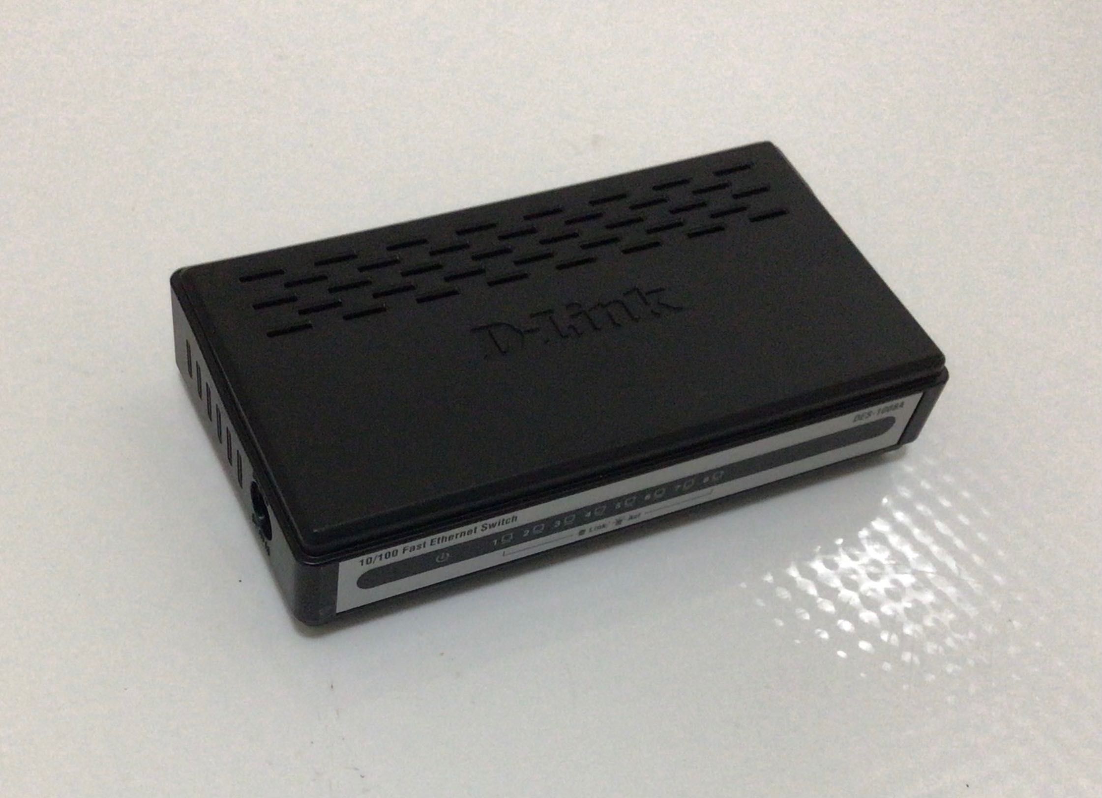 Коммутатор, Switch D-link DES-1008A