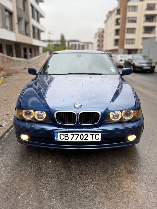 Бмв 520 i 2002 година