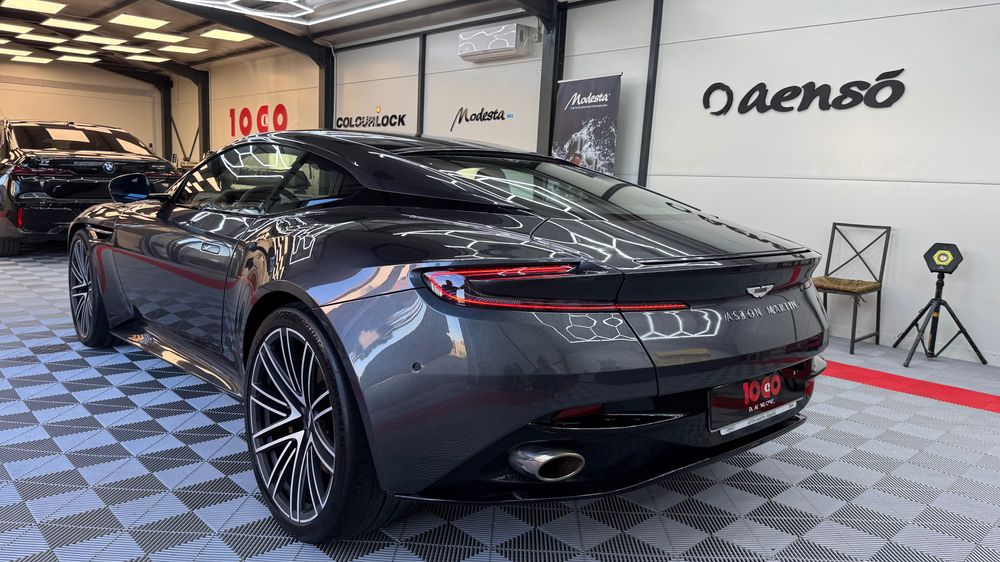 Aston Martin DB12 4.0 V8 680cp Accept Variante