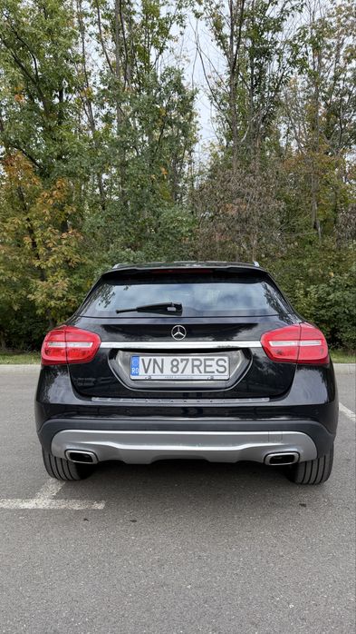 Vand Mercedes Benz GLA 250 4Matic 2.0 benzina