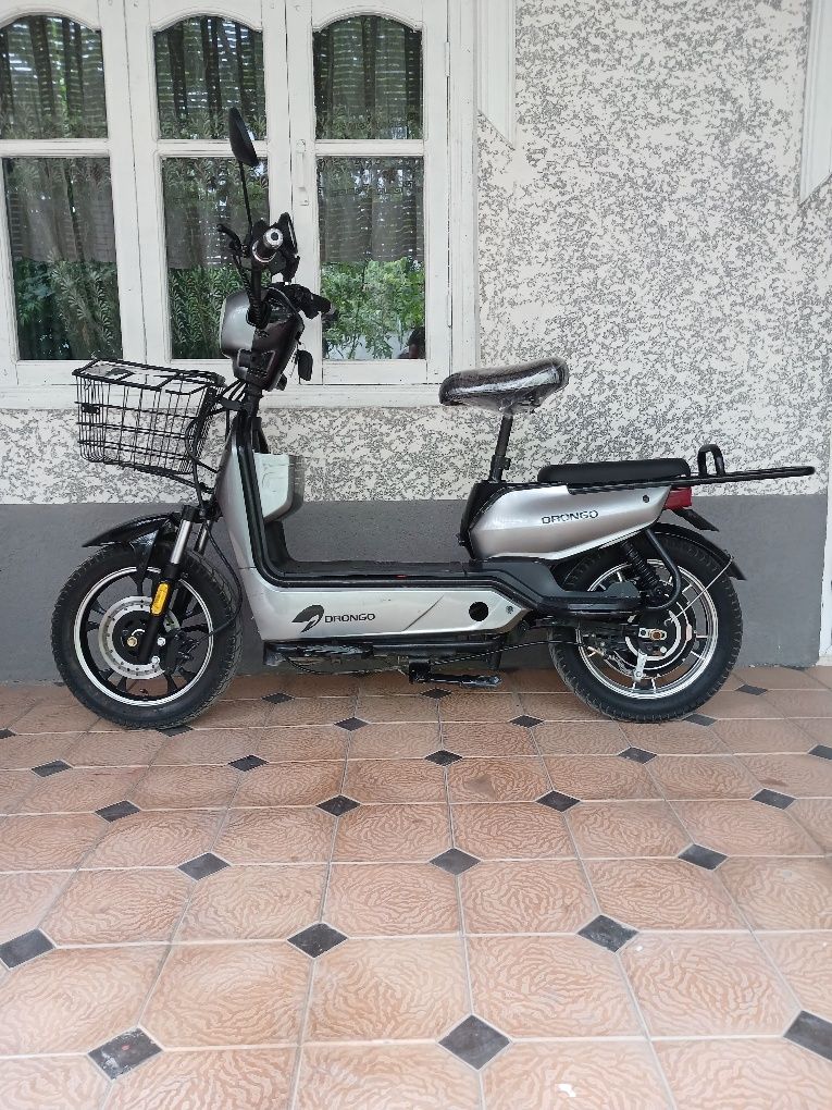 Skuter Demansh 16 Saka