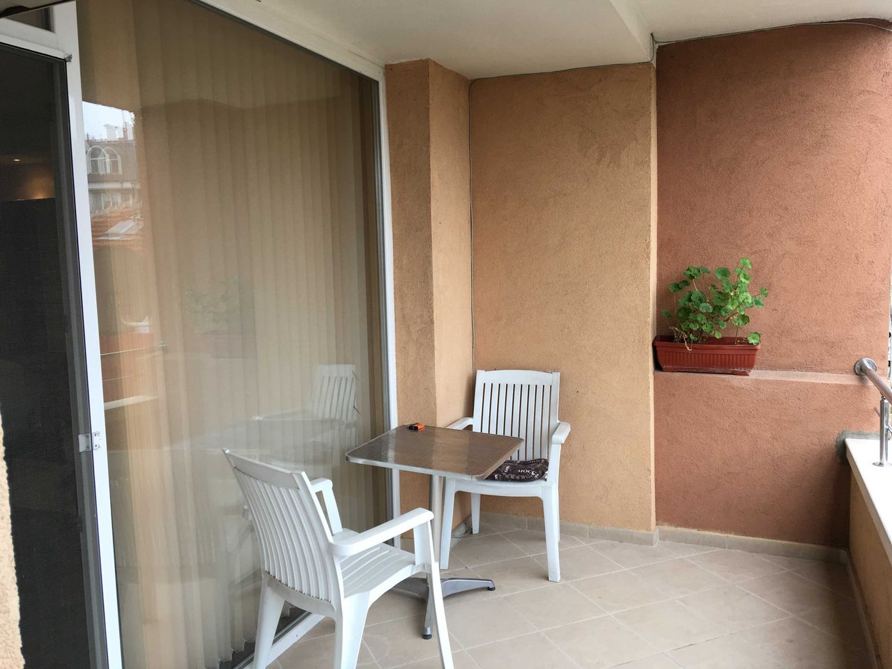 Продава се Тристаен апартамент в Хасково, Дружба 1 - 120 кв.м за 1084 €/кв.м - Снимка #13
