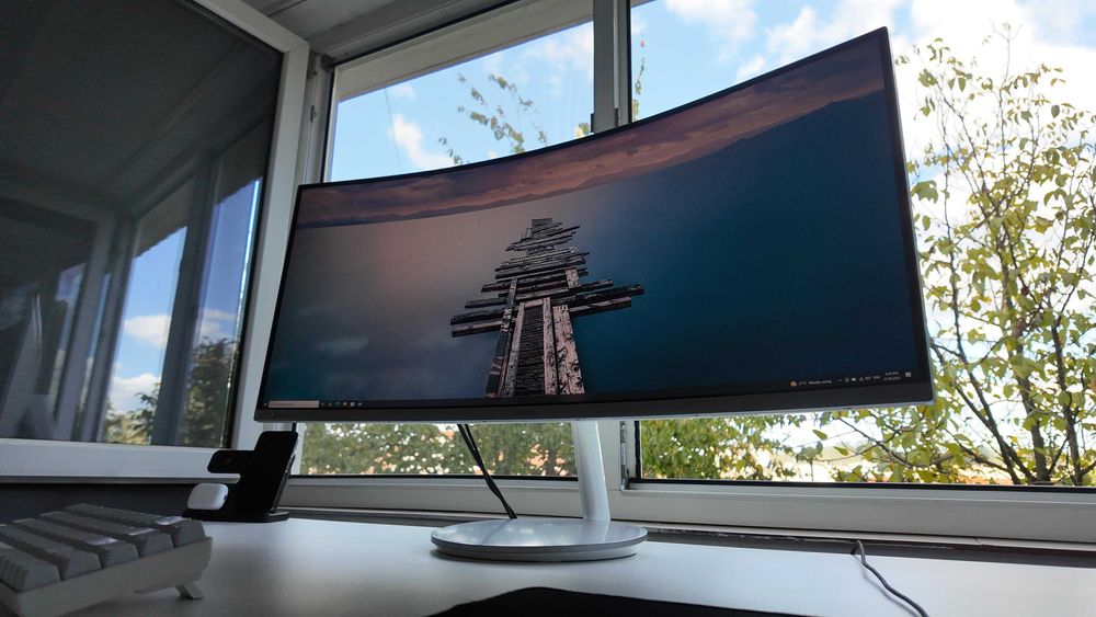 Monitor Curbat Reglabil Samsung - 34-inch QHD Ultrawide
