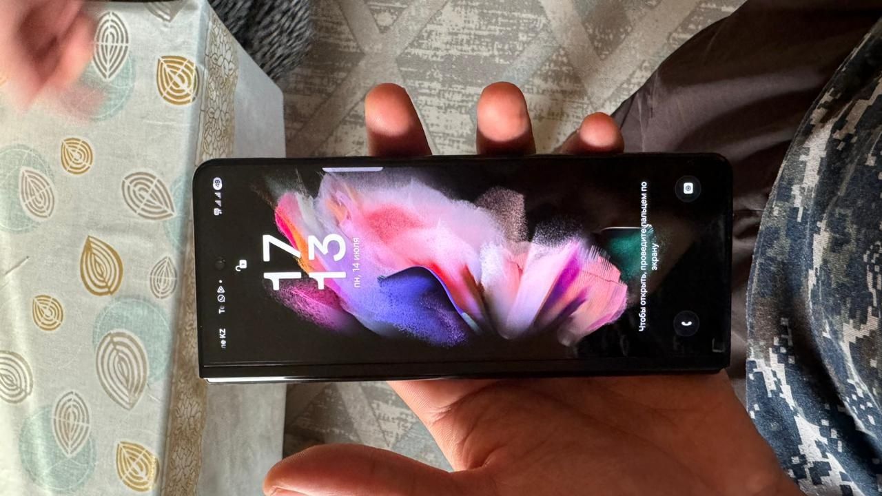 Samsung Z fold 3