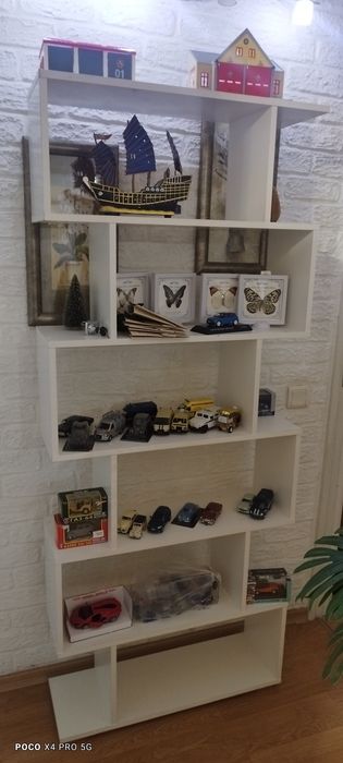 Продам шкафчик 176х72х24см.