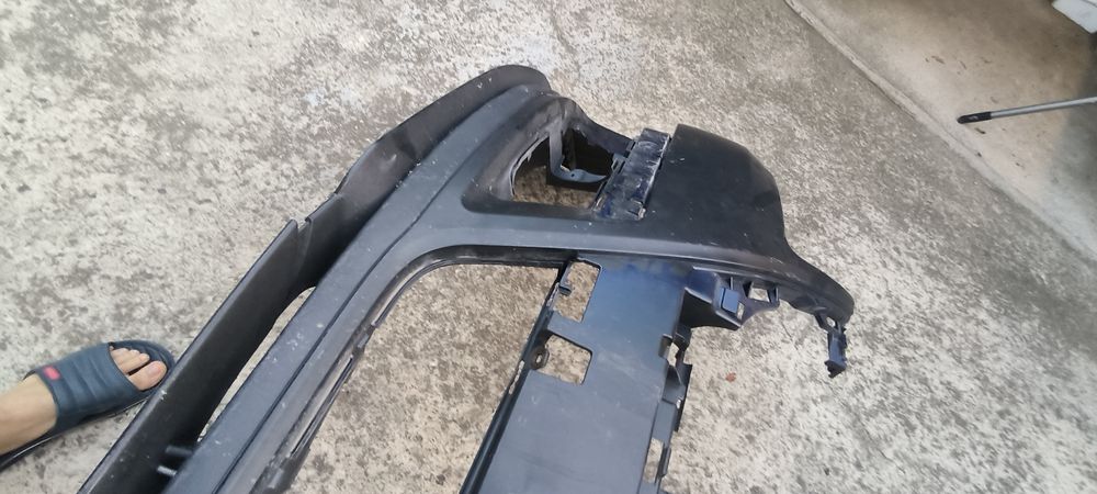 Предна броня Passat B6