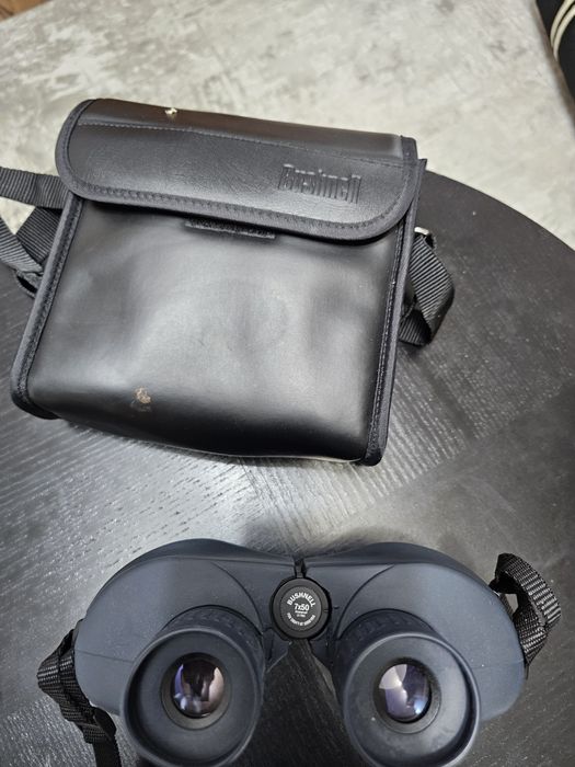 Binoclu profesional Bushnell 7x50 – NOU – calitate premium + husă