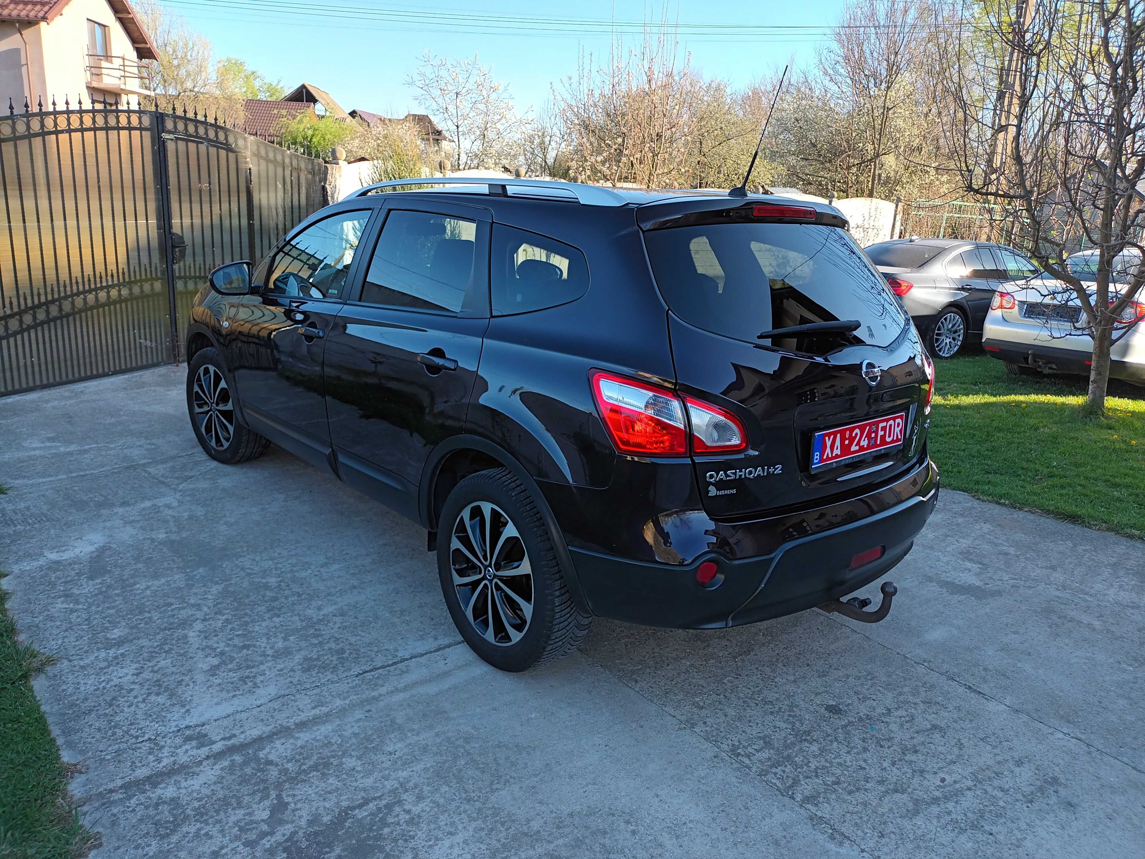 Nissan qashqai +2 Navigatie Trapă model teckna rulaj mic