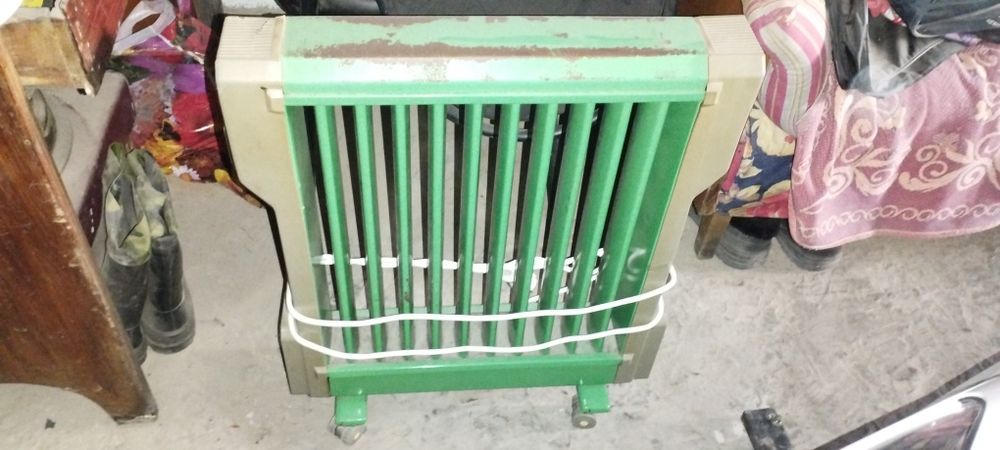 Продам масляный обогреватель