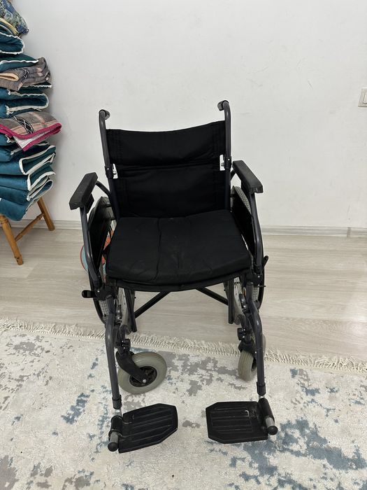 Инвалидная коляска 2 ай қолдандық жаңа күйінде сапалы