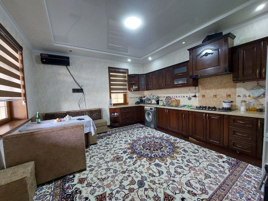 СРОЧНО!!! Продается Охунбобоев 6 соток 8 та хона Угловой