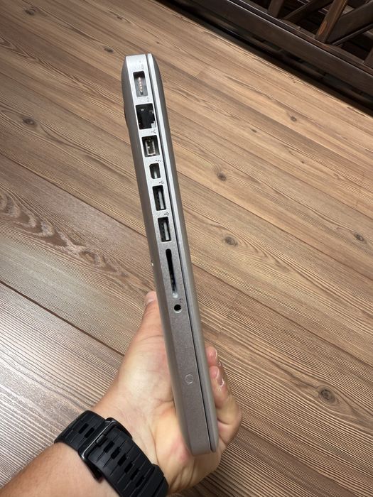 Apple Macbook Pro, mid 2012, IMPECABIL. Cutie originala inclusa