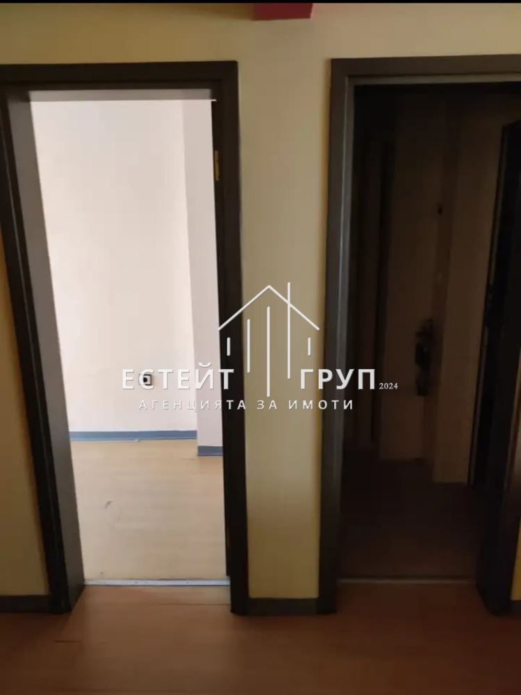 Дава се под наем Офис в Варна, Лятно кино Тракия - 95 кв.м за 510 € - Снимка #3