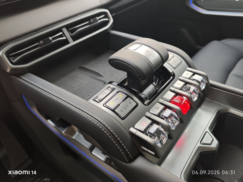 BYD Leopard 3 ultra. Нотариус. Автопарковка работает.