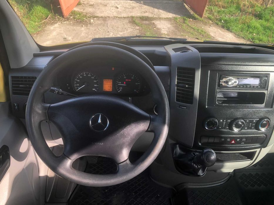 Mercedes Benz Sprinter