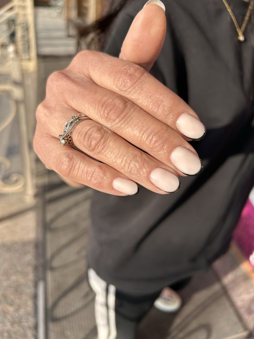 Ищу клиентов на маникюр с покрытием