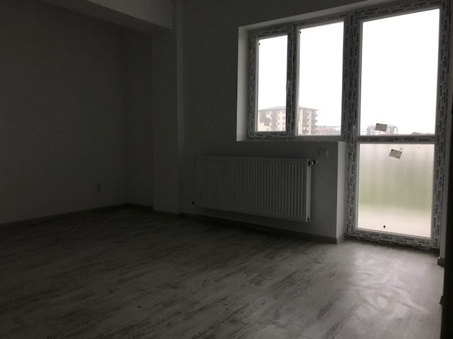 Direct Proprietar - Chiajna Central - Garsoniere/Apartamente - Com. 0%