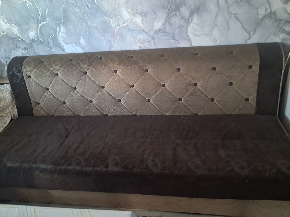 Yumshoq mebel sotiladi