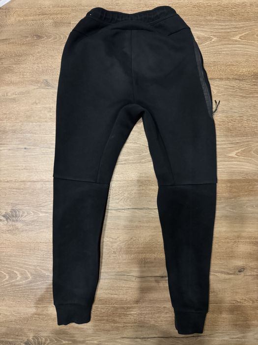 Nike Tech Fleece Оригинален, носен няколко пъти, S размер