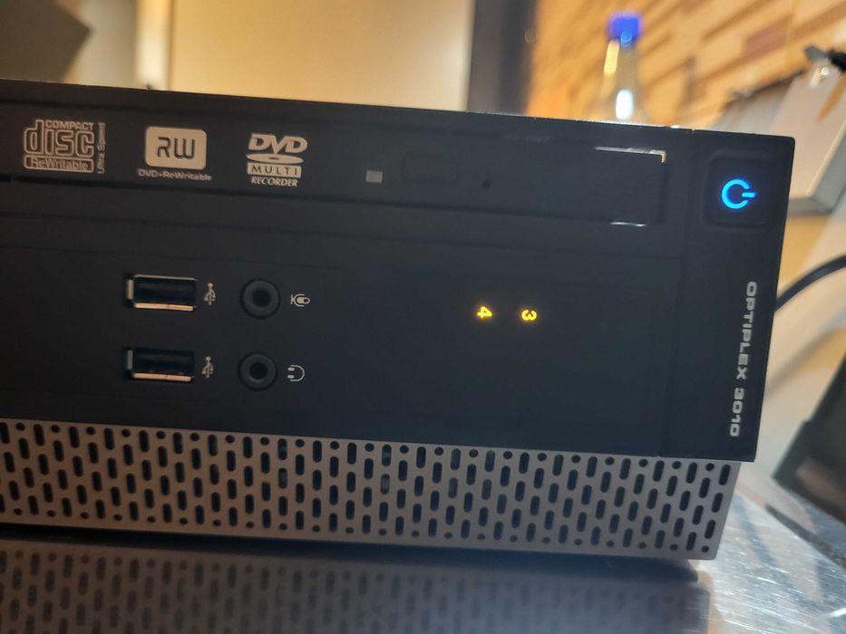pc unitate dell optiplex 3010 i3 3220 2x2gb ram + tastatura mouse wifi