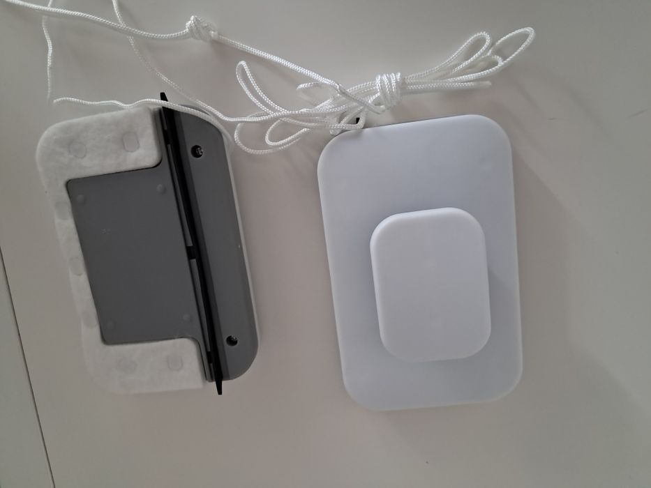 Spalatoare magnetica de geam interior-exterior