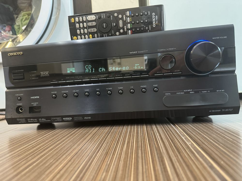 Onkyo TX-SR707 resiver