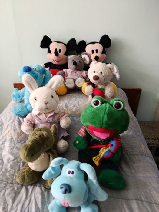 продаются мягкие игрушки много , 30 штук