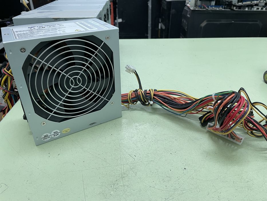 Блоки питания 460W FSP