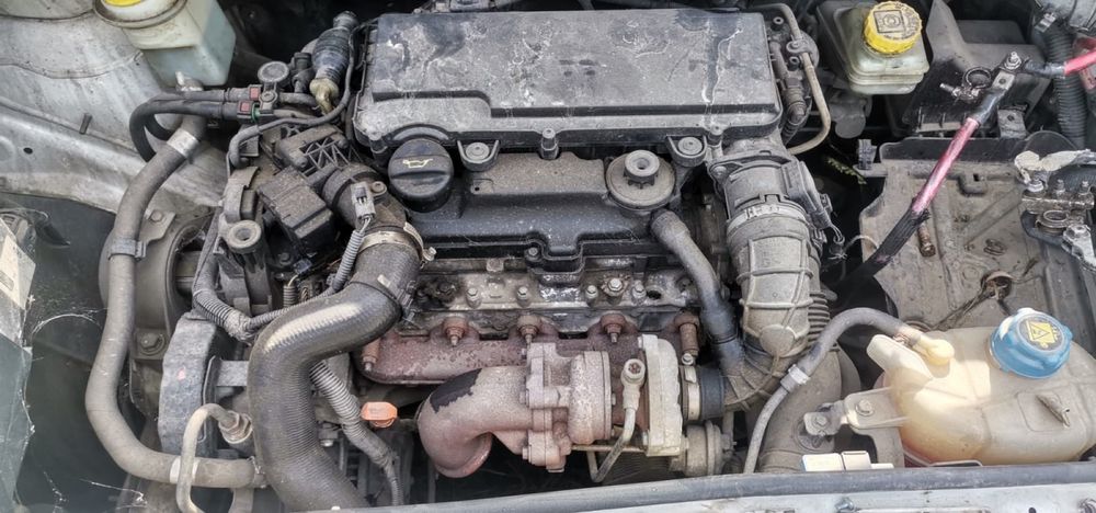 Dezmembrez peugeot bipper an 2008 motor 1.4 diesel cod motor 8HS