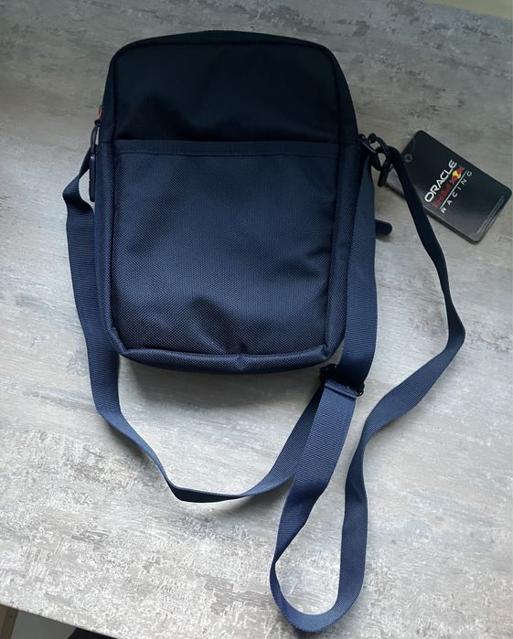 Borseta RedBull Racing , noua