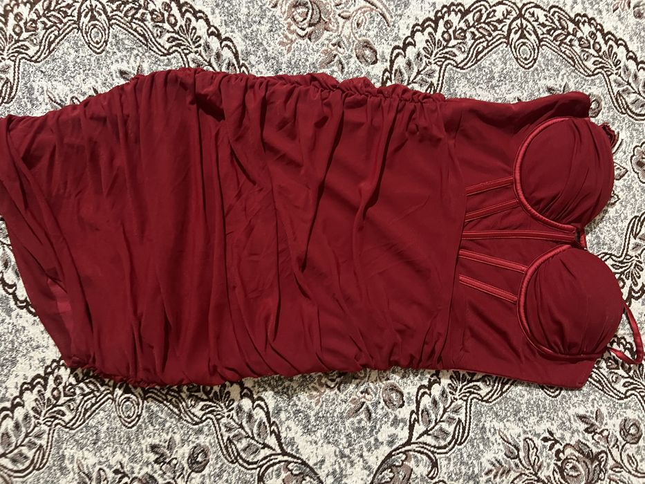 Дамска червена рокля