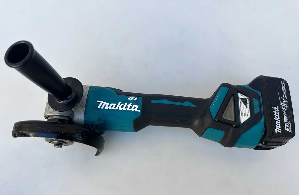 Makita DGA511 - Безчетков ъглошлайф 18V с потенциометър