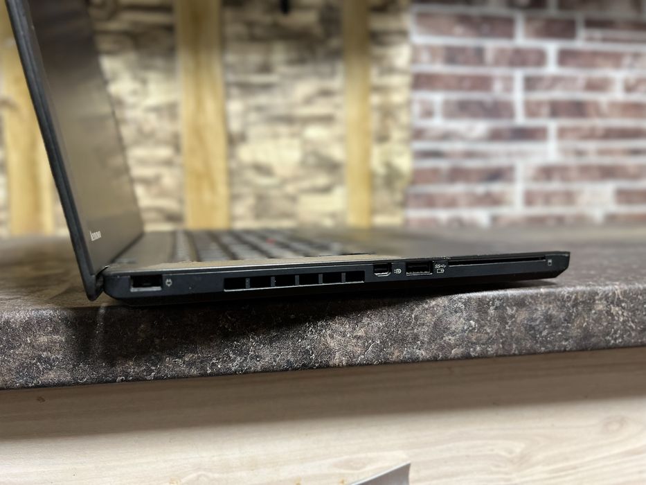 Lenovo ThinkPad T440 / 14” / i5 / 8GB RAM / SSD