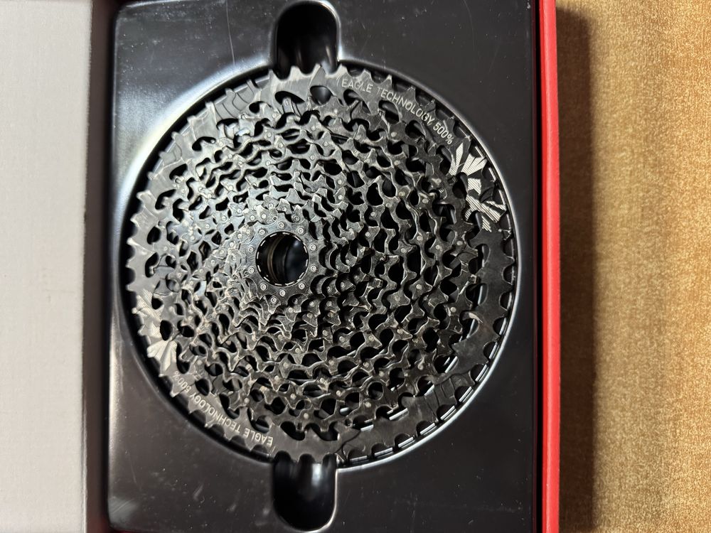 Касета за велосипед SRAM XG-1275 12SP