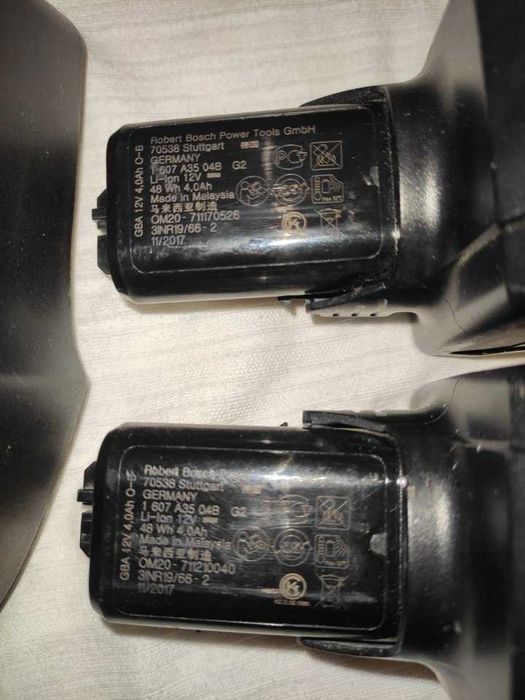 Bosch acumulatori 12 V 4:Ah , pentru scule Bosch